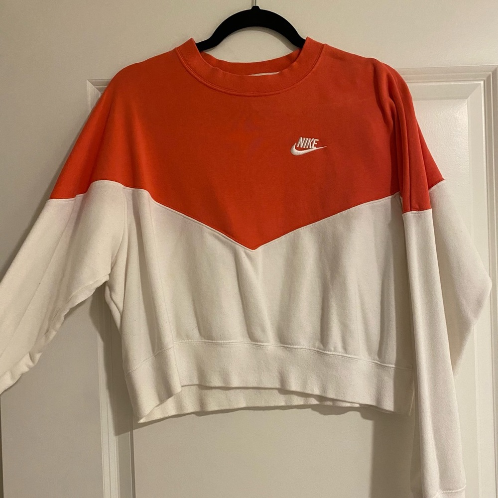 NIKE cropped crewneck